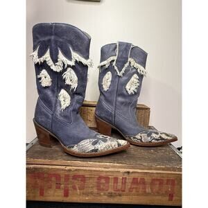 Rare RUDEL Point Toe Western Boots Women's 5E Blue Seude With White Fringe
